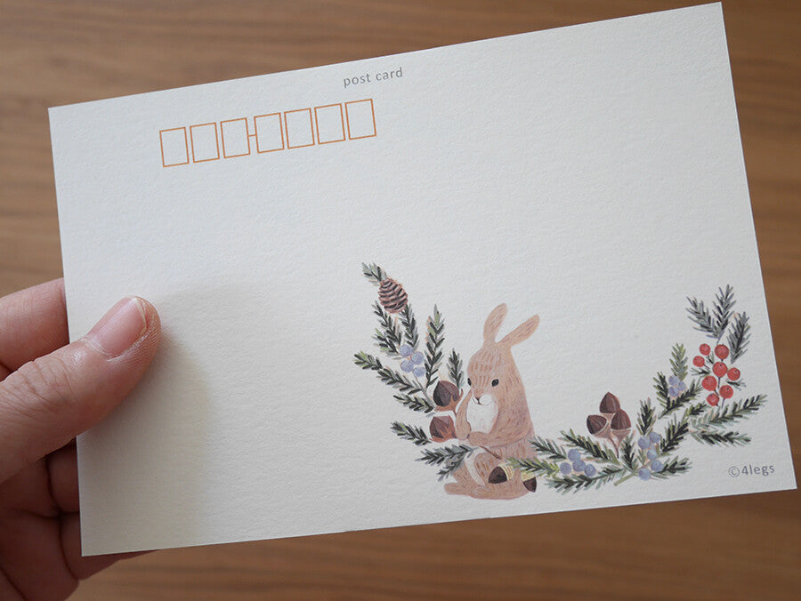 Rabbit wreath making - 4Legs postcards